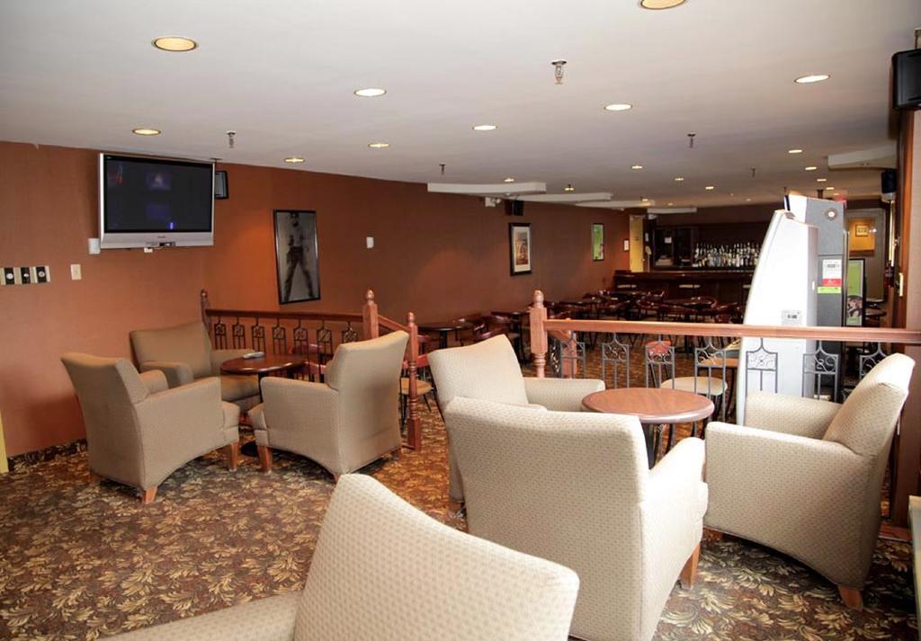 Albatross Hotel Gander Extérieur photo