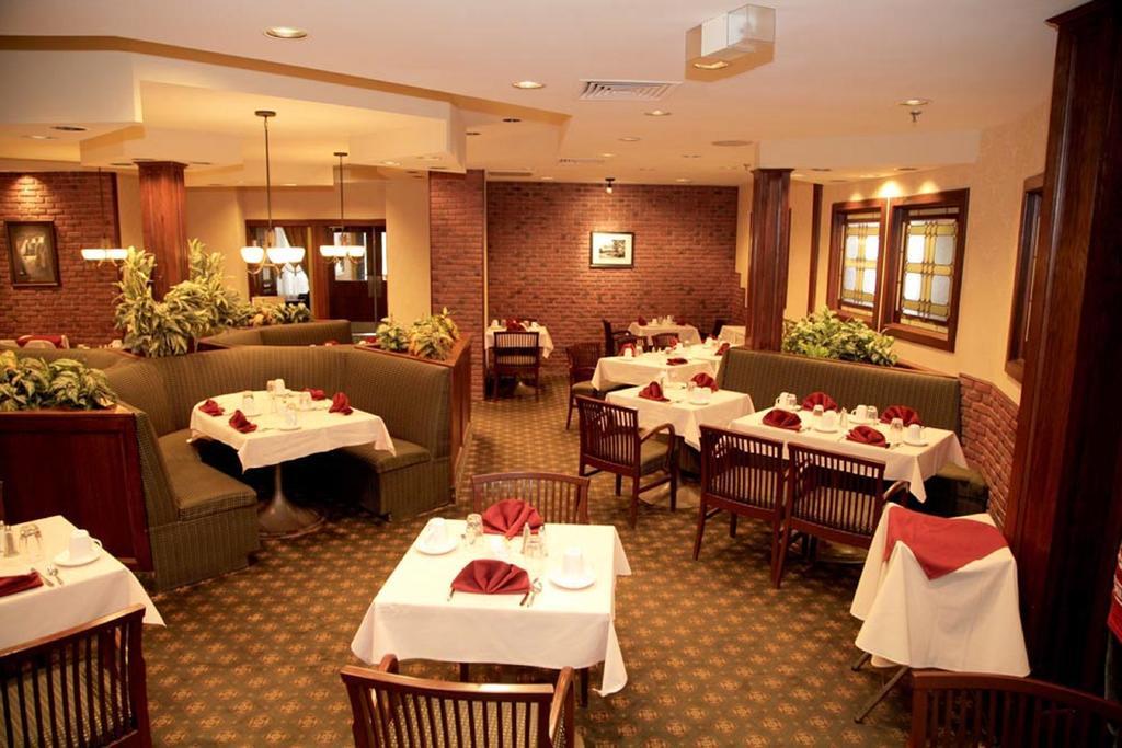 Albatross Hotel Gander Extérieur photo