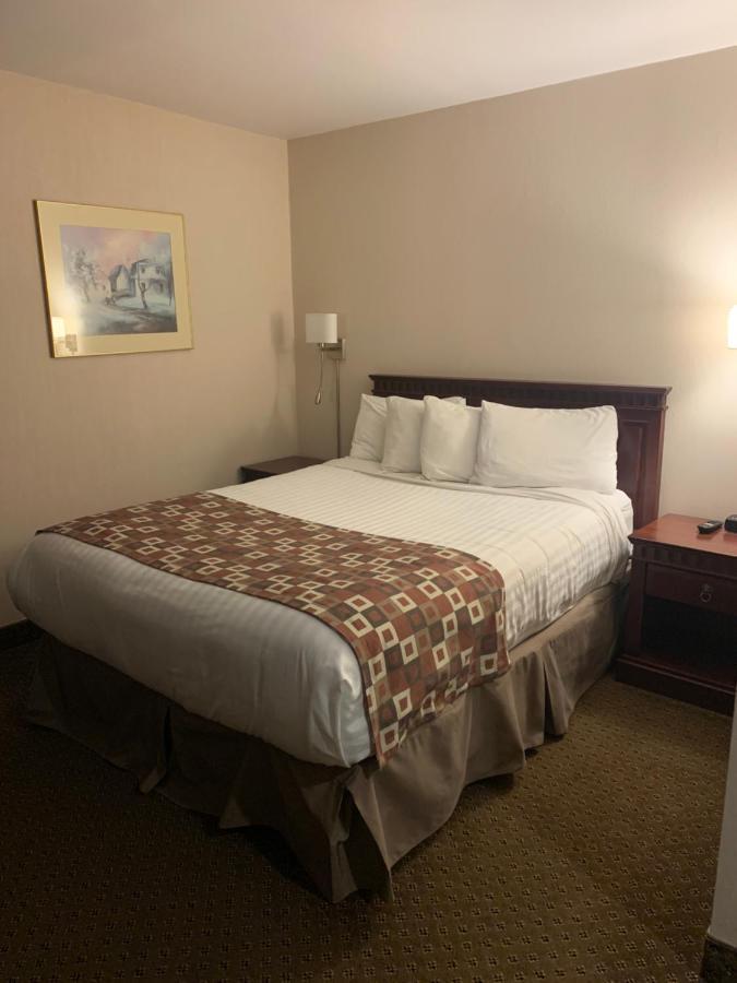 Albatross Hotel Gander Extérieur photo